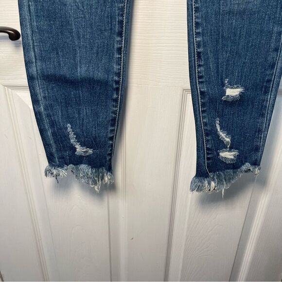 Frayed End Jeans - Picture 5 of 10